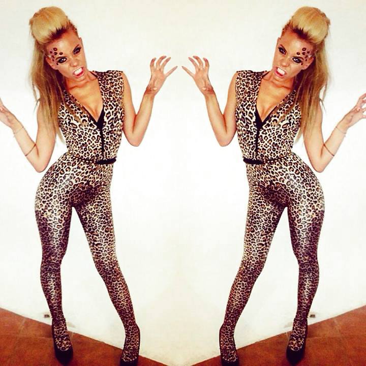Lauren
 #24700859