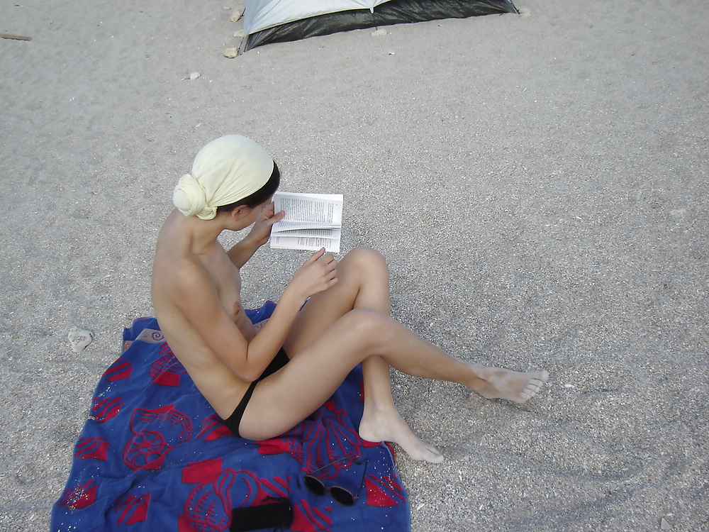 Topless am girls beach #29191431