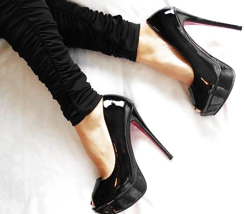 Solo tacones
 #24004534