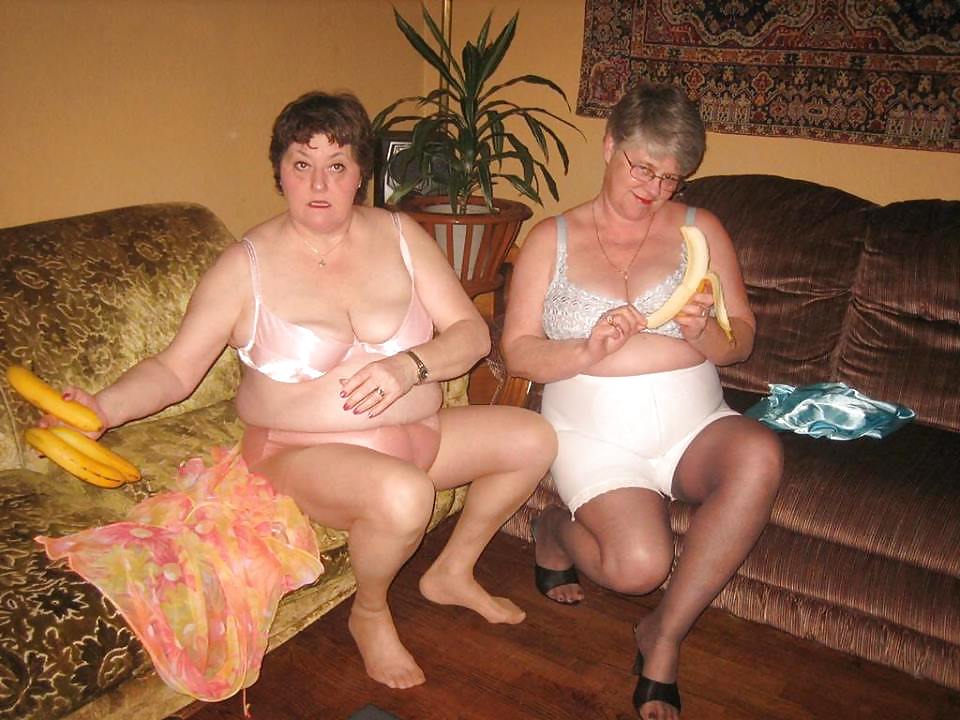 Grannysluts Magreth 62 Years old and Rosi 60 Years old #35827898
