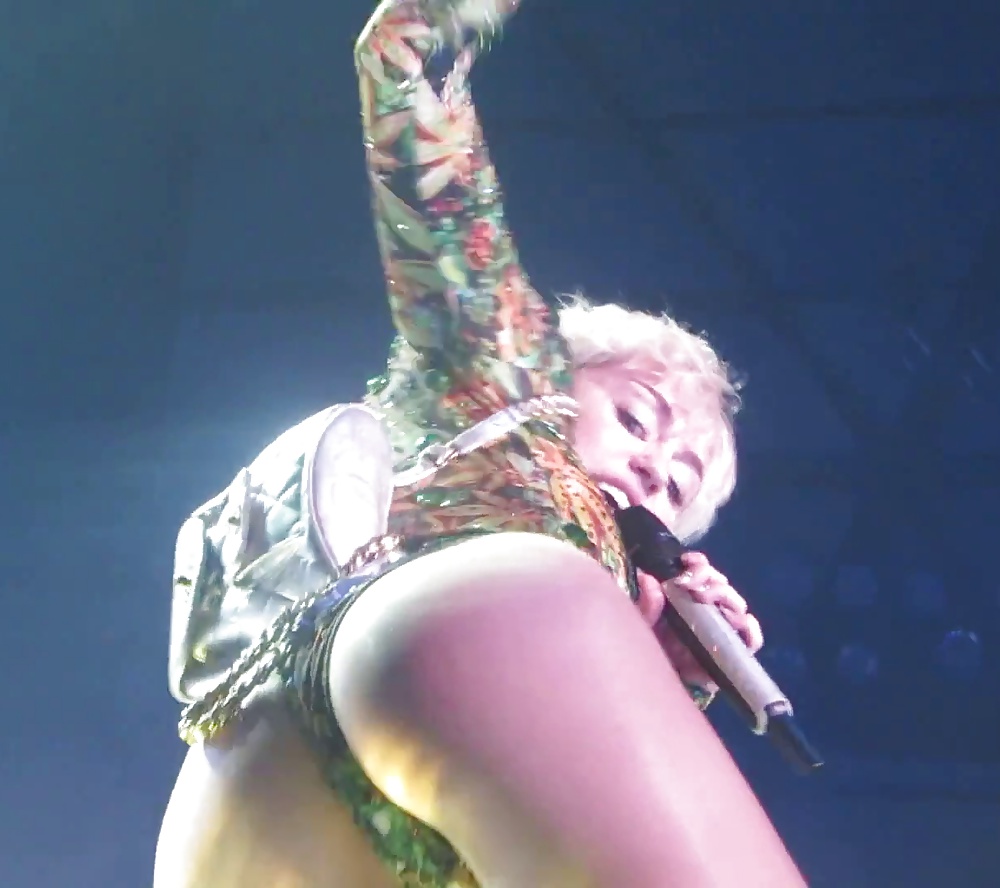 Miley Cyrus, Würde Ich Immer Noch Ficken #24417146