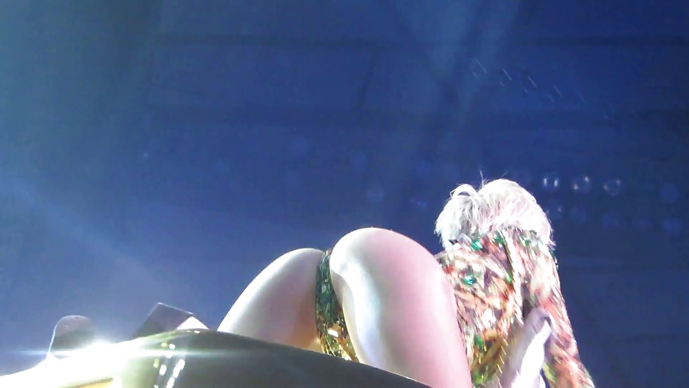 Miley cyrus, aún me la follaría
 #24417223