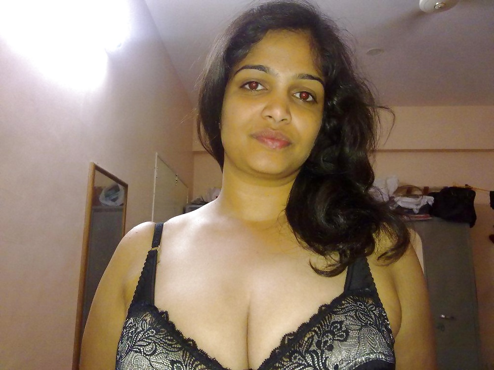 Sexy Indian Aunty #26002628