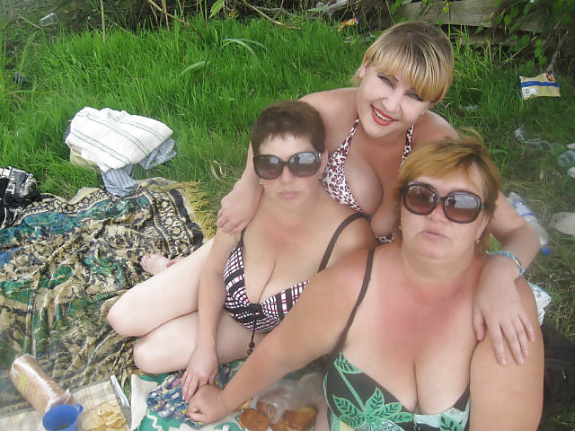 Todo lo que quiero para navidad es una... ¡gorda y peluda abuelita!
 #25690386