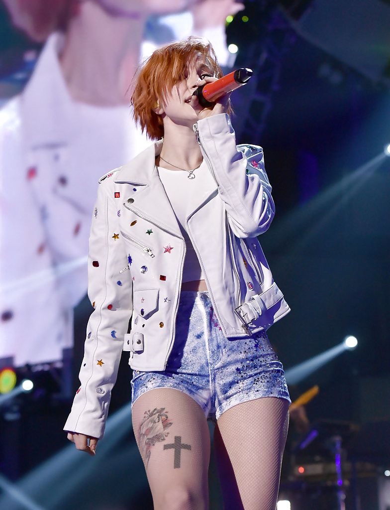 Hayley williams iheart radio festival hq (ccm)
 #31183924