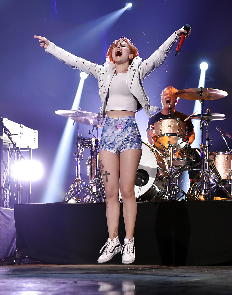 Hayley williams iheart radio festival hq (ccm)
 #31183936