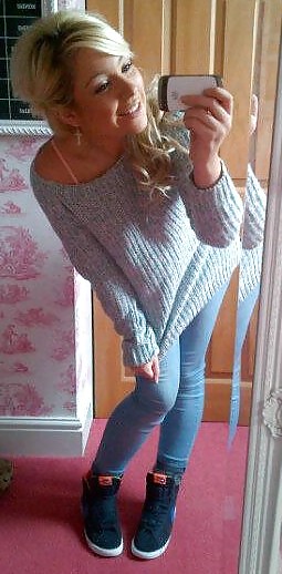 Facebook Sluts- Annabelle Louise Stapleton pt.1 #24161147