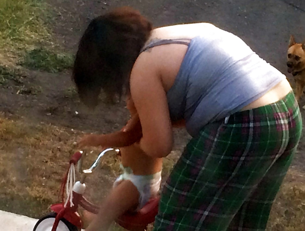 Varias fotos voyeur
 #26601010