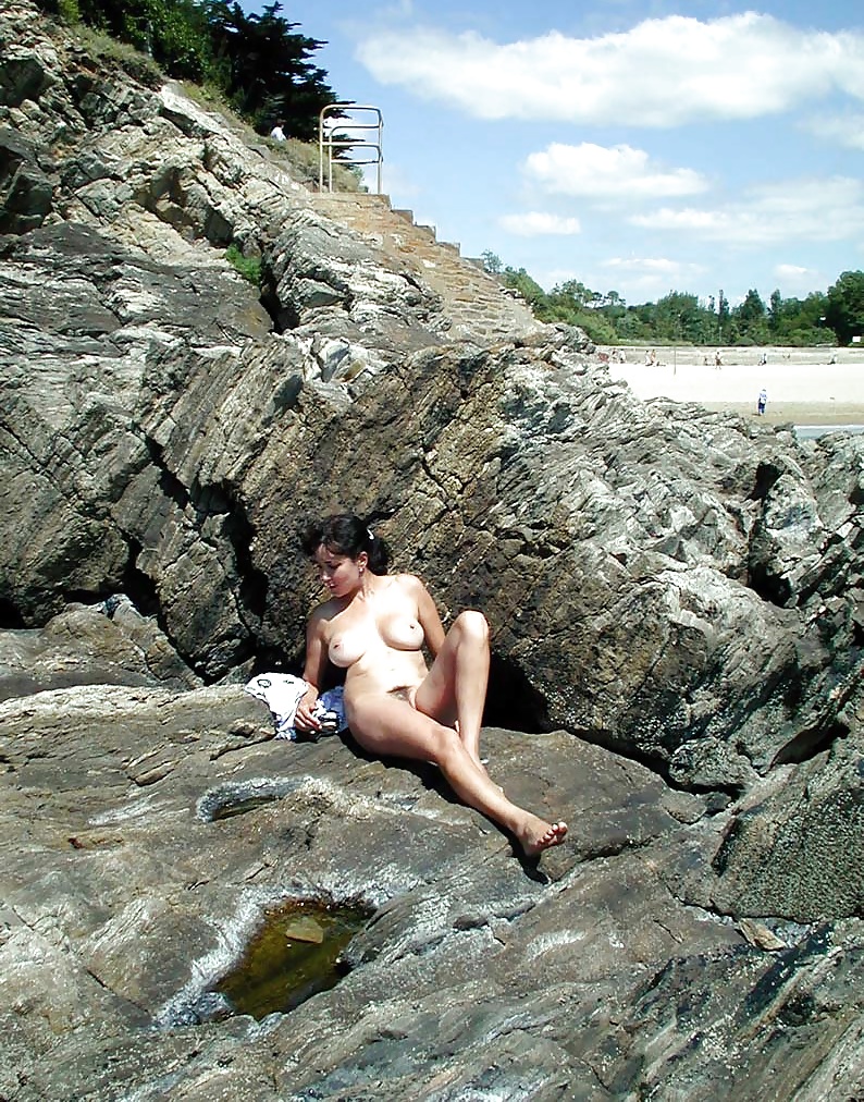 ブリタニービーチでフラッシュするフレンチナディーン 2003年
 #24663673