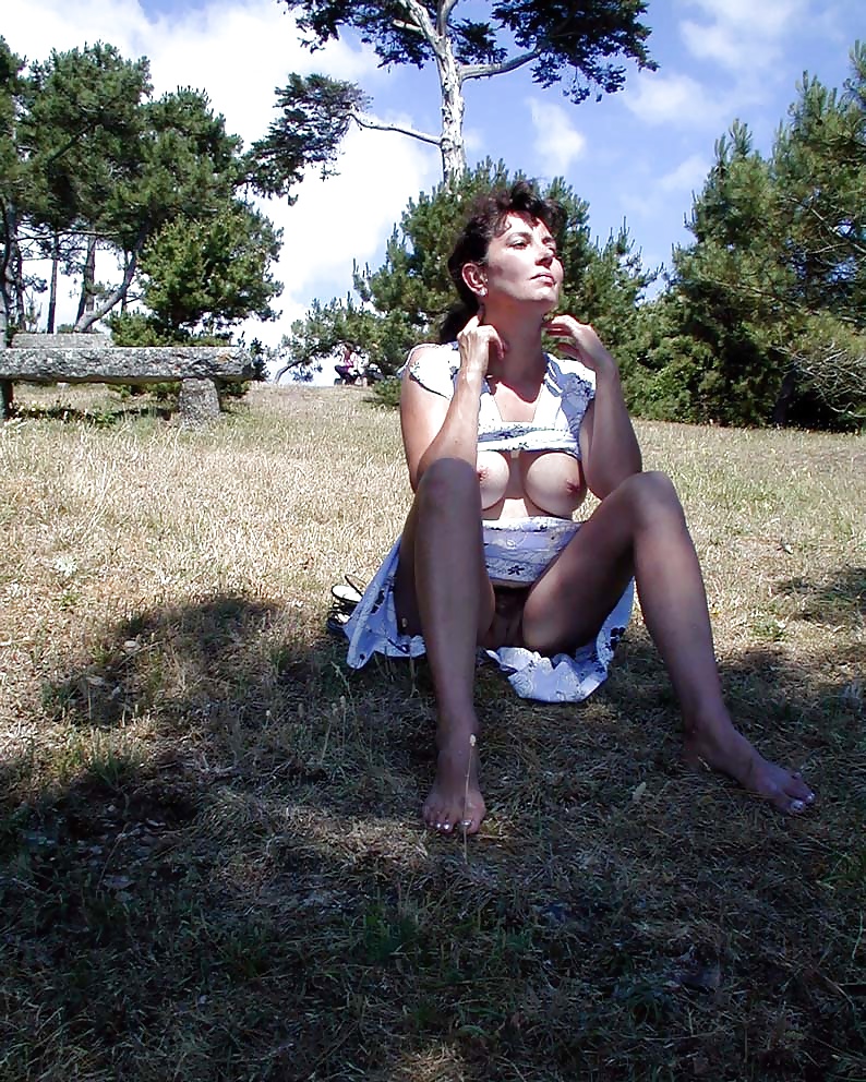 Francés nadine intermitente en una playa de Bretaña 2003
 #24663786