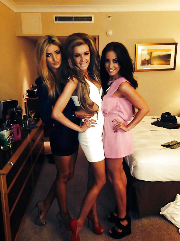 Tías buenas con vestidos 3
 #39455216