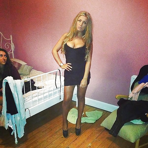 Tías buenas con vestidos 3
 #39455221