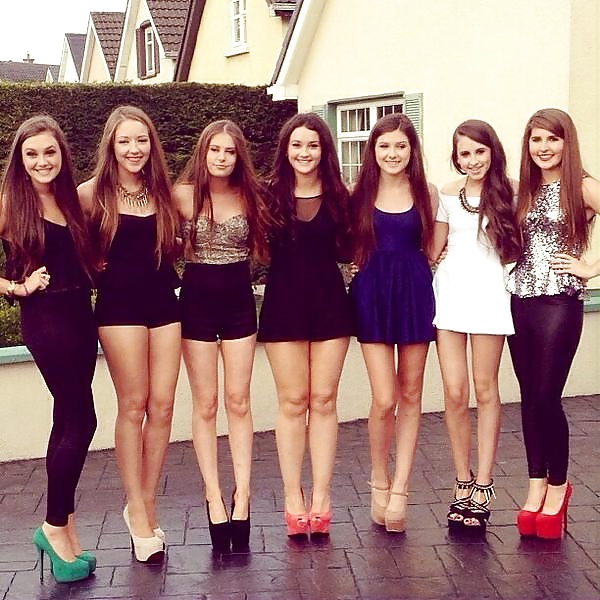 Tías buenas con vestidos 3
 #39455310