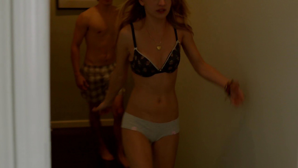 Britt robertson desnuda en ask me anything
 #39671796