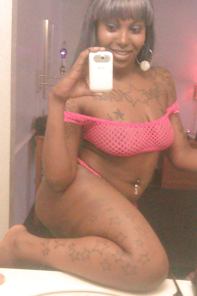 Prostituta de Houston - perra negra tatuada
 #30325414