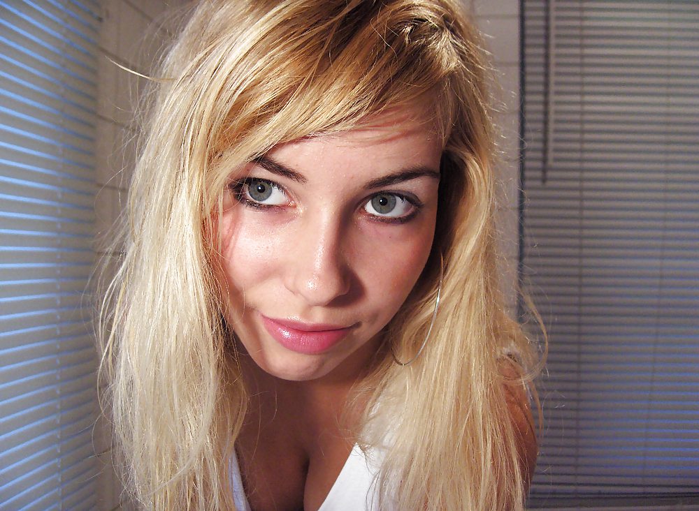 Hot Blond Teen Girl #23223968