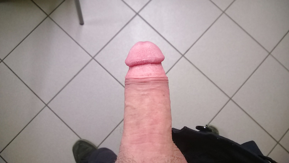 ママが俺のチンコを噛む
 #26601920