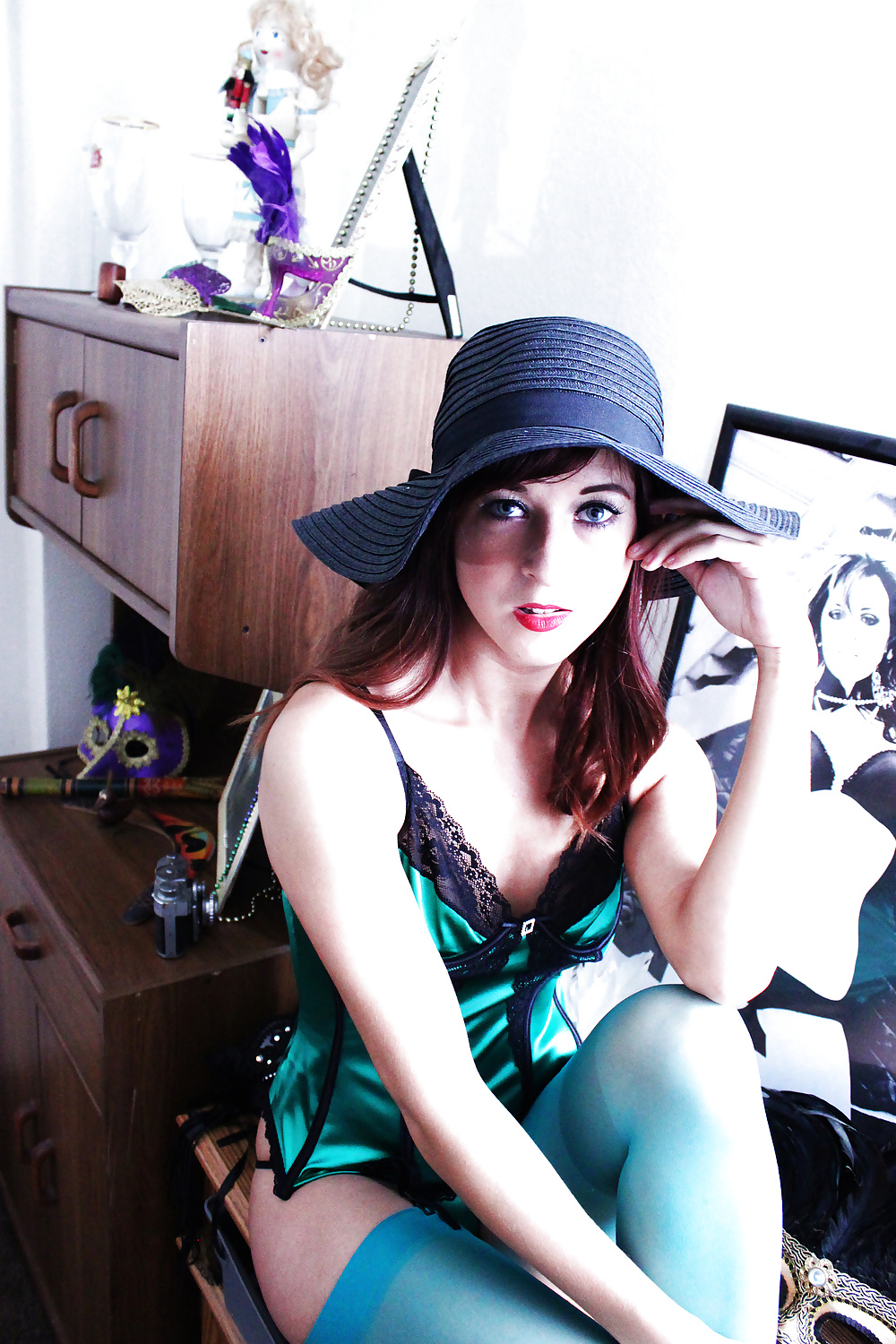 Photo Session With Penthouse Model Ivy Lee  #29716680