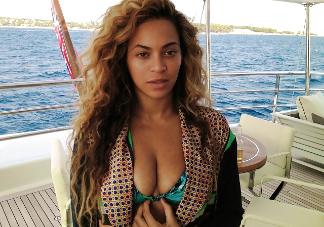 Beyonce 2
 #28469247