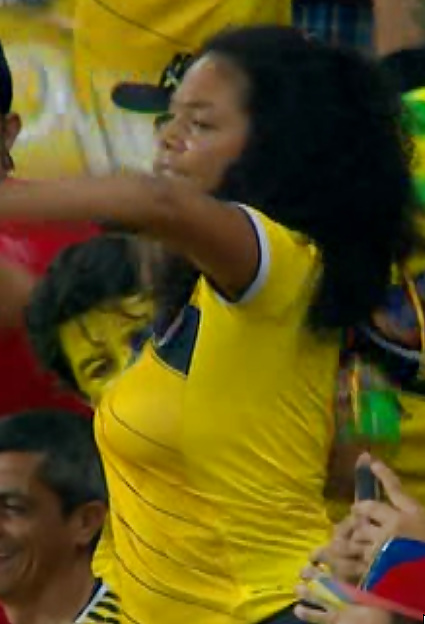 Vollbusige Kolumbianisch Milf Tanzen Am World Cup 14 Spiel #31054281