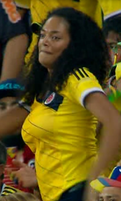 Vollbusige Kolumbianisch Milf Tanzen Am World Cup 14 Spiel #31054292