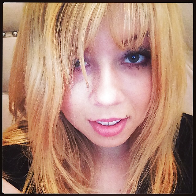 Sexy jennette
 #33041376