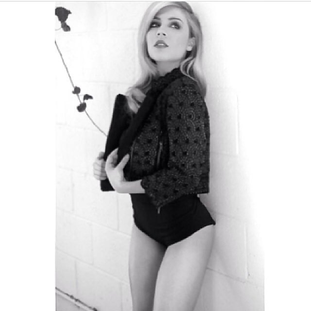 Sexy jennette
 #33041485
