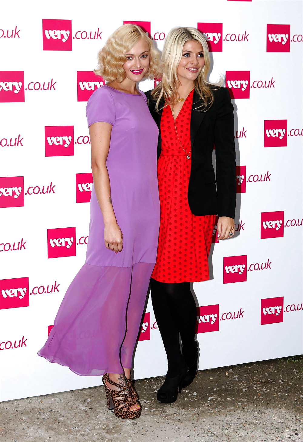 Holly willoughby & fearne cotton insieme
 #37441617