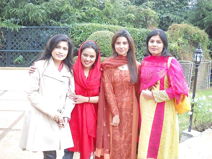 Indian delights 15, who wud you fuck & how?
 #23524160