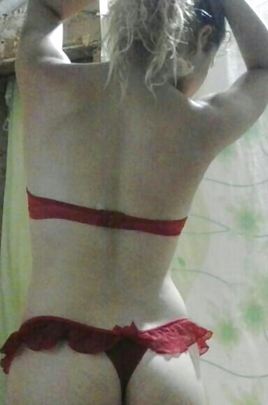Taty carioca muito cachorra com amiga
 #25675737