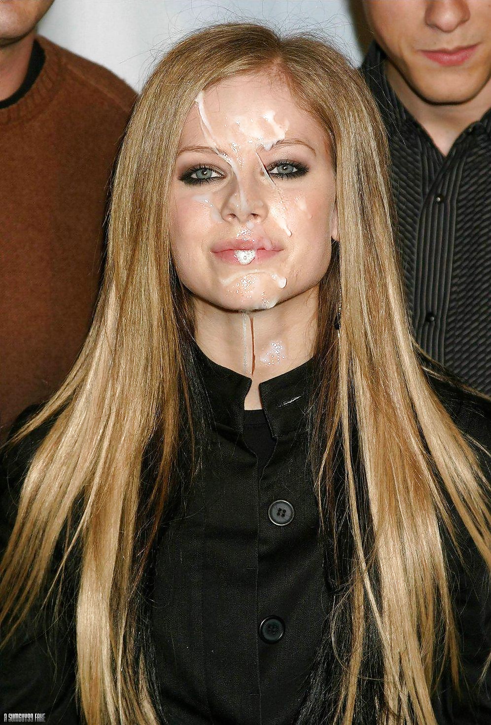 Avril Lavigne éjaculations & Bukkake Partie 2 #27411556