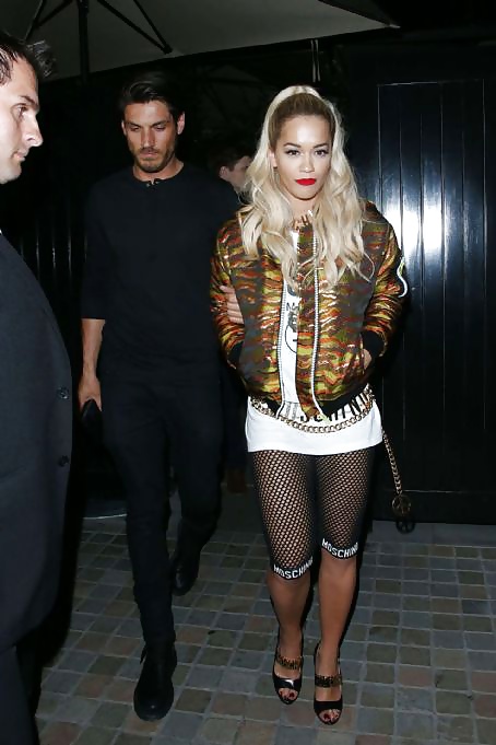 Rita ora, cavallo, culo, tette colpi
 #29627372