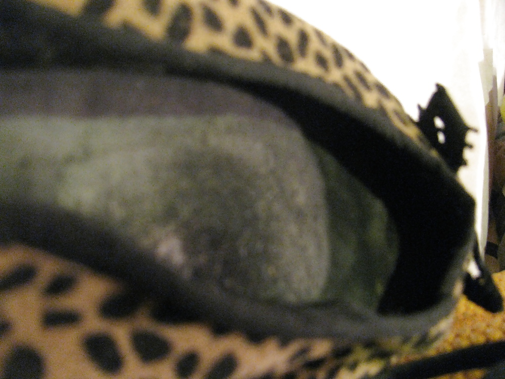 Mamá pisos malolientes y cuñas.
 #26274311