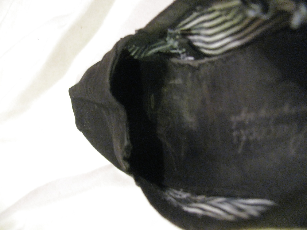 Mamá pisos malolientes y cuñas.
 #26274328