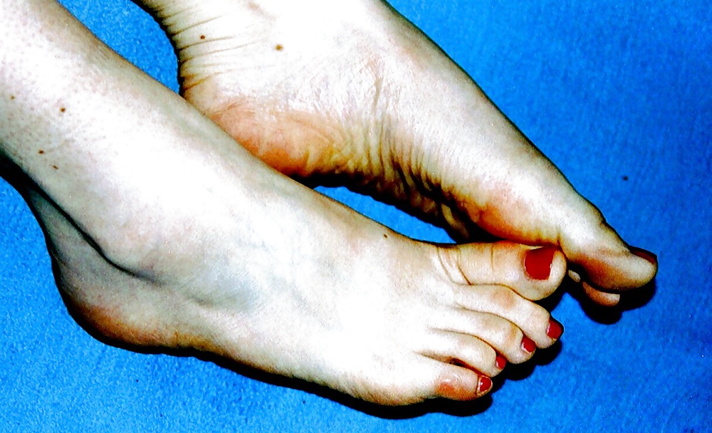 私の妻の足
 #34510461