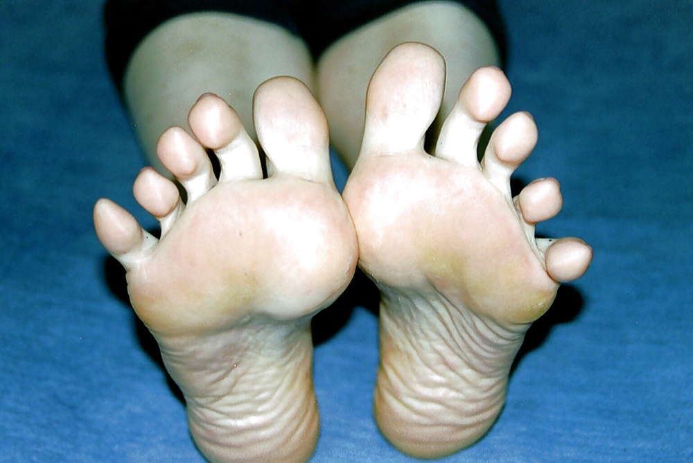 私の妻の足
 #34510465