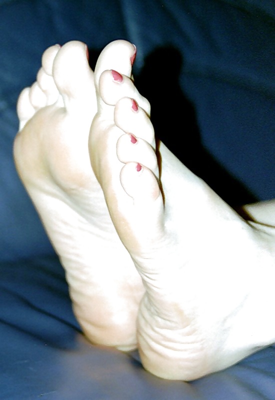 私の妻の足
 #34510473