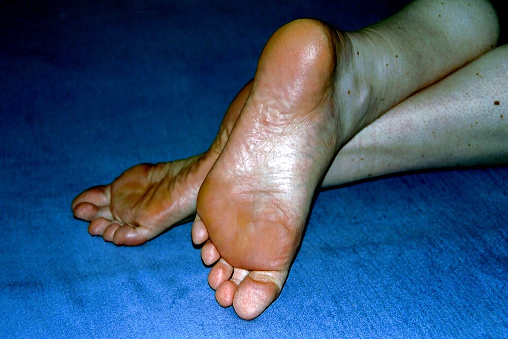 私の妻の足
 #34510482