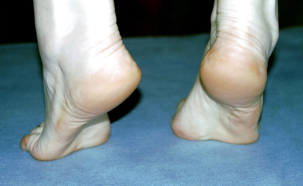 私の妻の足
 #34510489