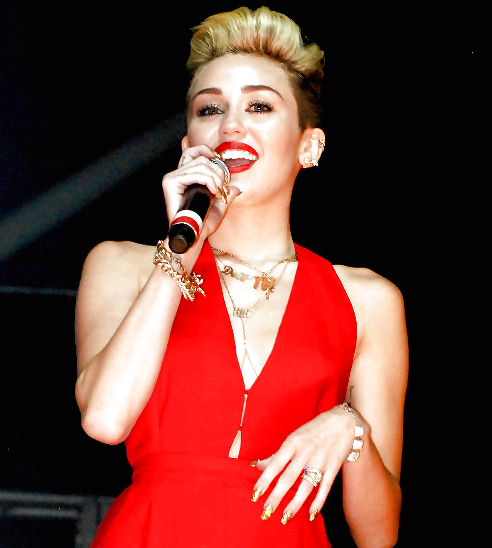 Miley Cyrus 2013 #22938558