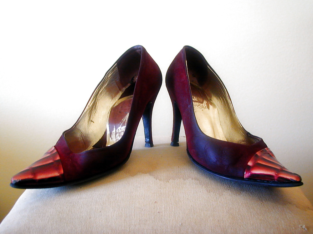 Cadeau De Madame Pour Vos Contributions: Ses Chaussures D'occasion #26003200