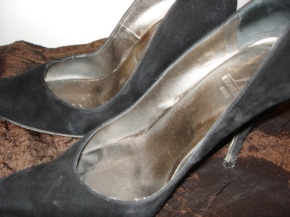 Cadeau De Madame Pour Vos Contributions: Ses Chaussures D'occasion #26003258