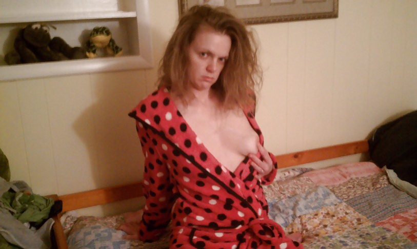 アラバマ州フローレンスのアマンダ・リードフォードが全裸で登場
 #26760430