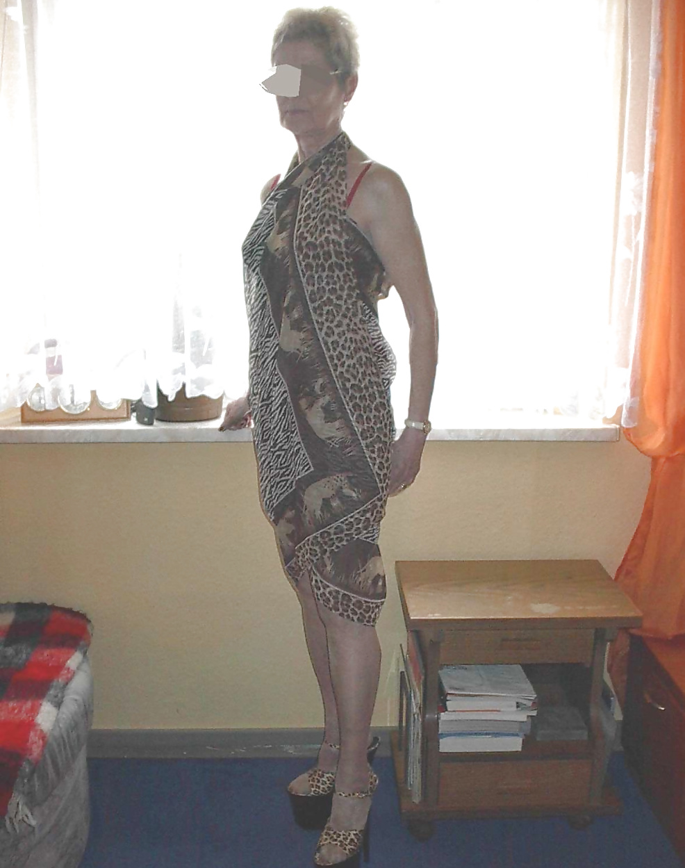 Sie Wollte Nicht Ihr Gesicht Zu Zeigen, #29098313