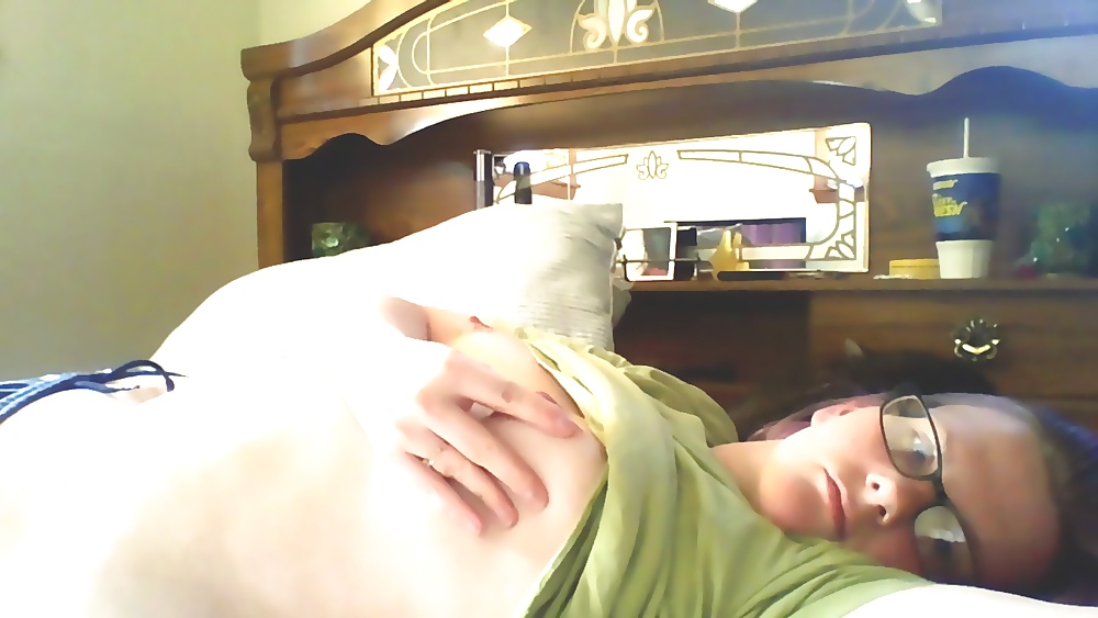 Tetas de puta
 #28714271