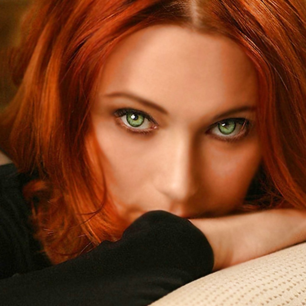 Red and red.... #33129142