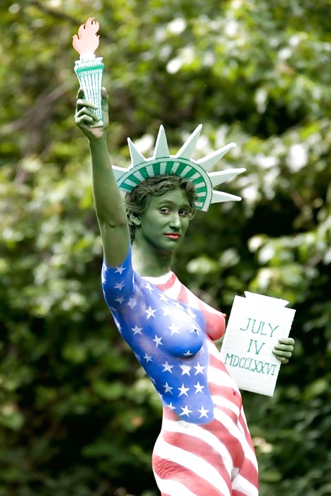 Red and red.... #33129206