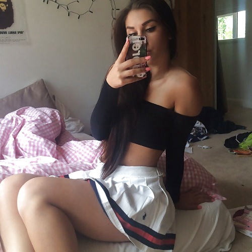 Facebook sluts 
 #33058450