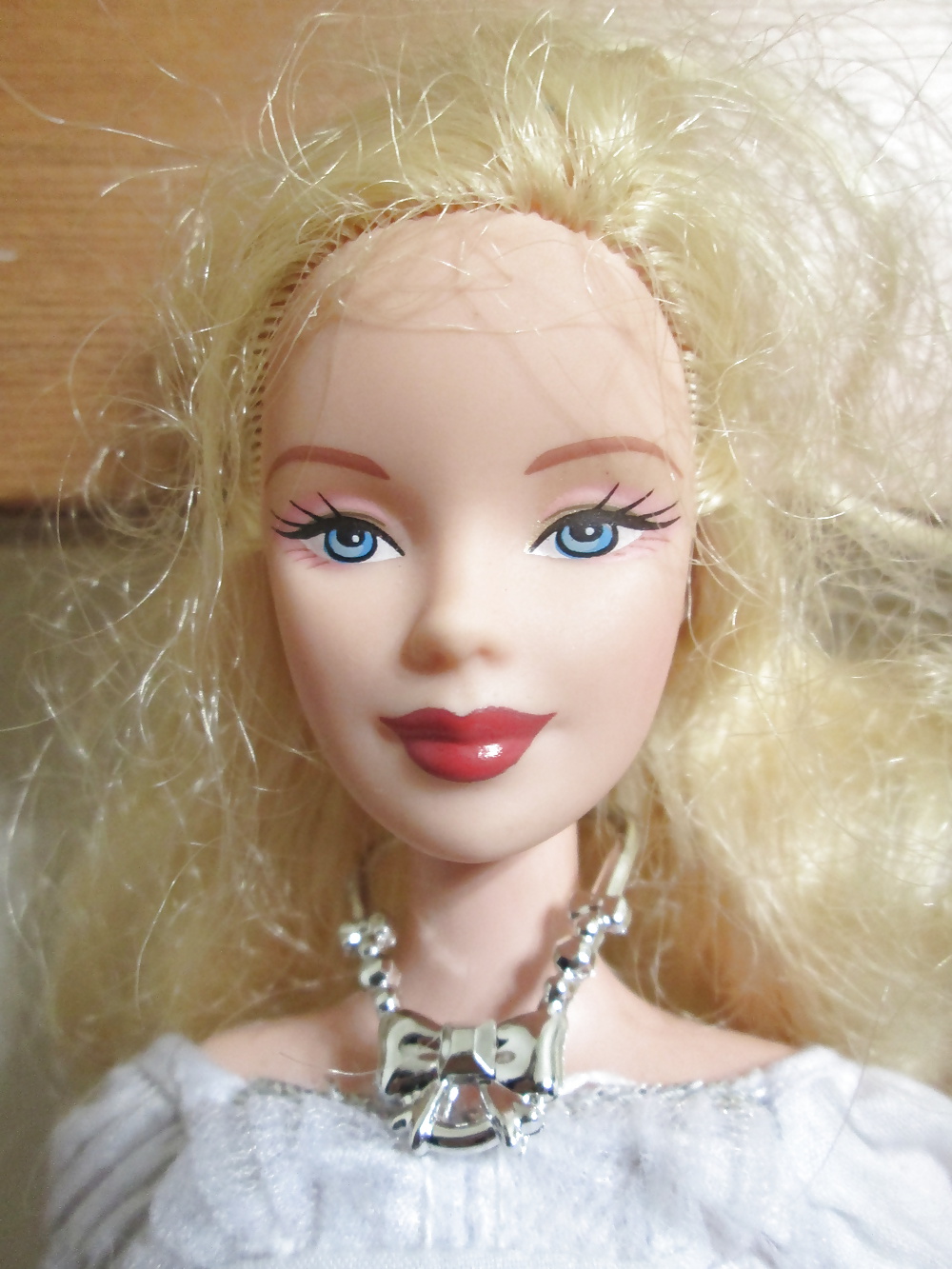 Classic blond Barbie, softcore #40360115