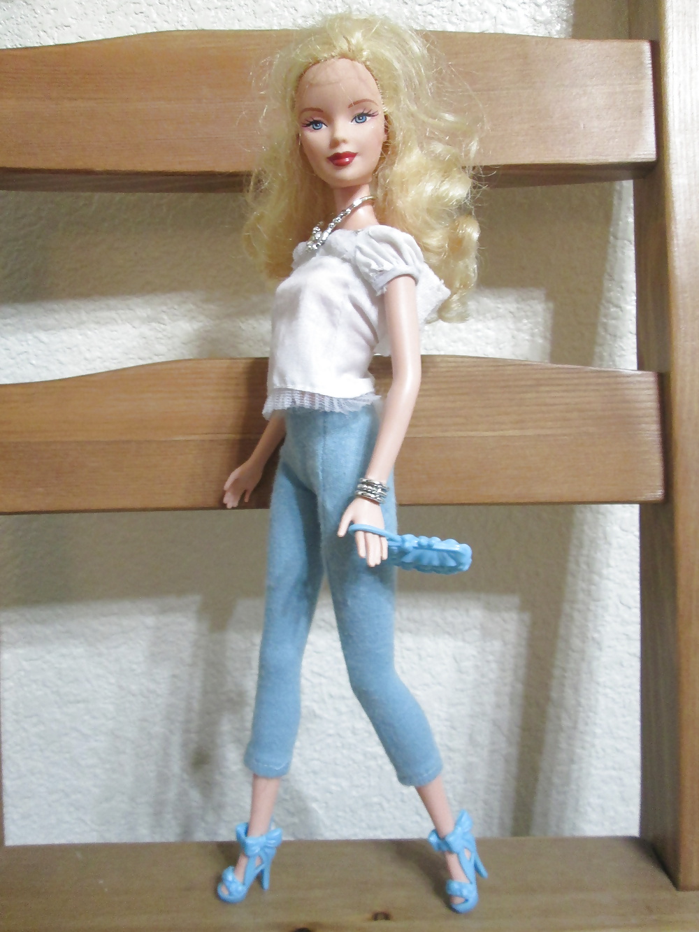 Classic blond Barbie, softcore #40360138